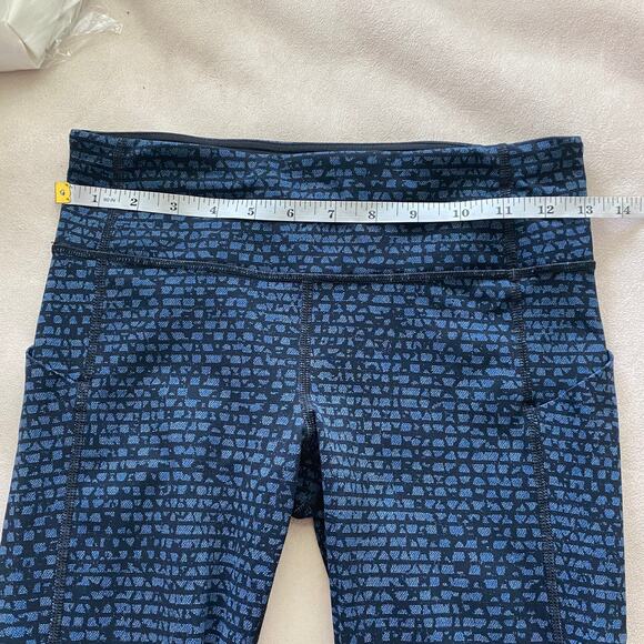 Lululemon Shatter Weave Mesh Pace Rival Crop Leggings Size 4 EUC Blue Black - Picture 8 of 10